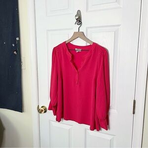✧･ﾟhot pink blouse
